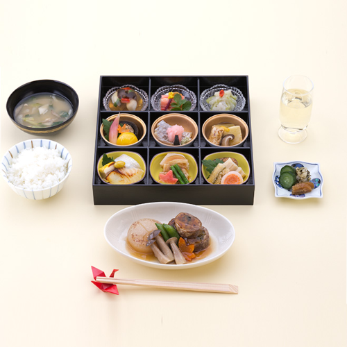 nhung-tien-ich-tren-ghe-ngoi-pho-thong-cao-cap-cua-japan-airlines-1