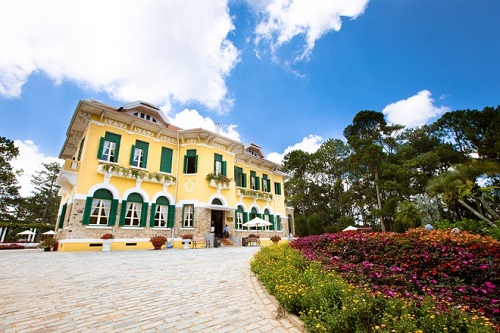 dinh-1-da-lat-ban-ve-30000-tro-lai-sau-2-thang-tang-gia-ve-gap-5-lan